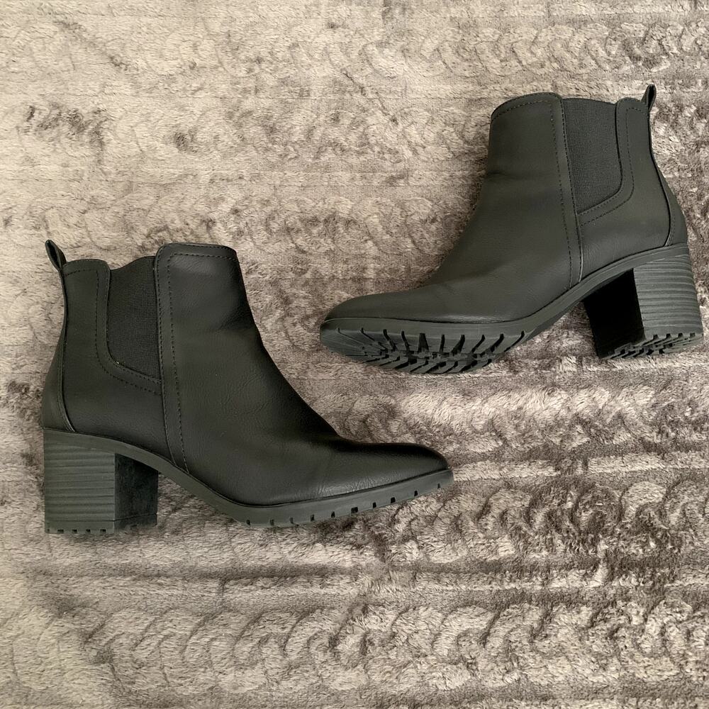 Lifestride Black Lug Sole Women's Boots Size 8.5 M